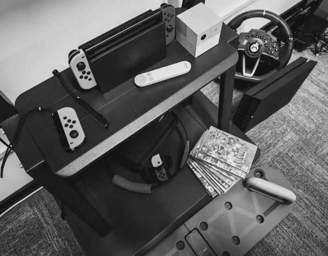 世界第一「空间智能」引擎！苹果没做成的9